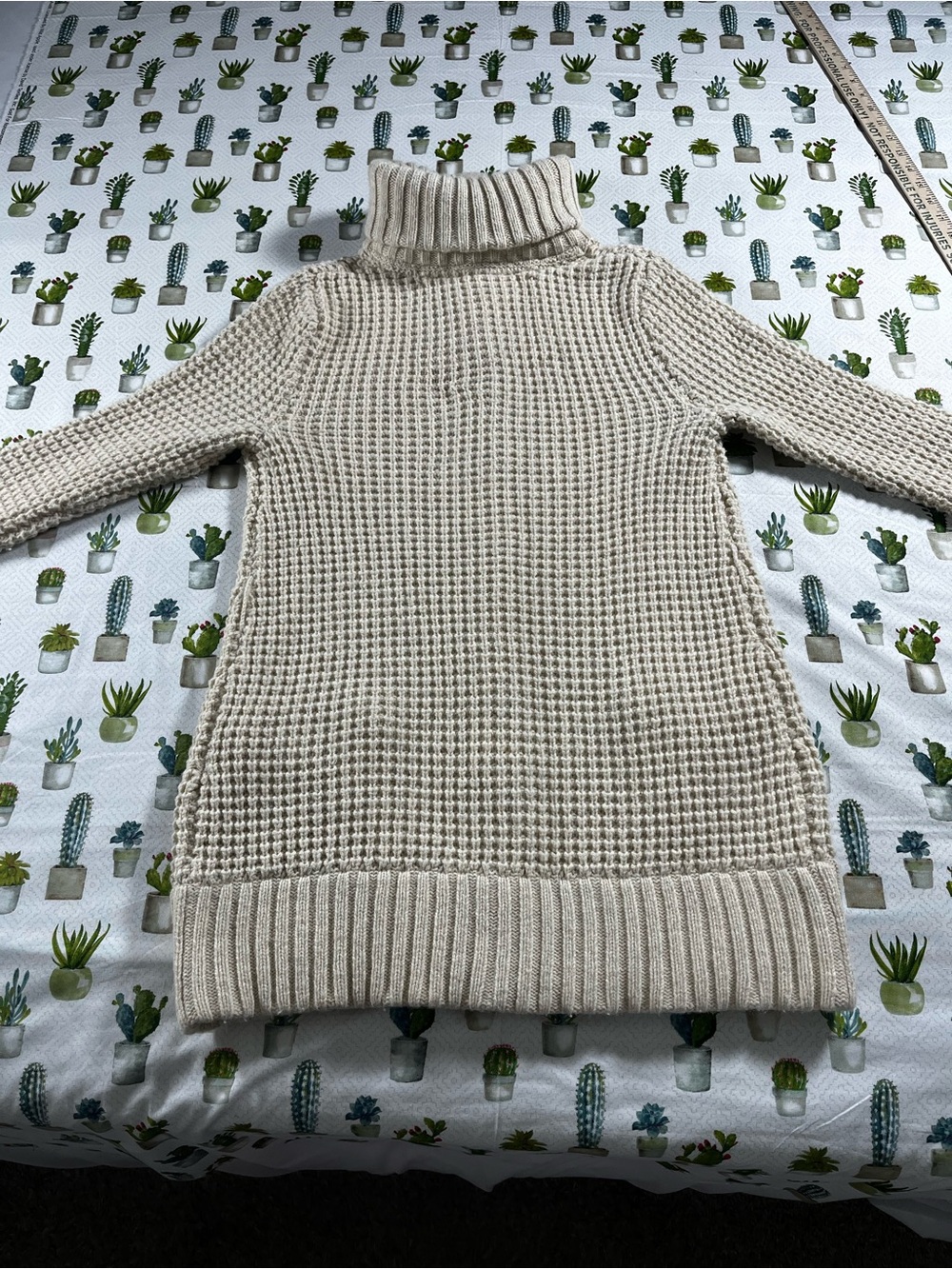 Aerie Large Knit Beige Button-Front Women's Sweater Cardigan Size Medium Pockets - Picture 13 of 14